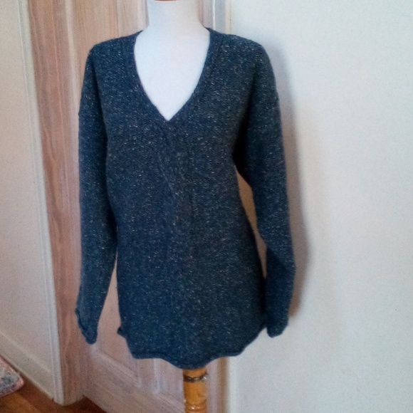 VGUC - BURBERRYS Ladies' Navy Fleck Wool/Silk V-Neck Sweater Size M/L - Picture 2 of 11